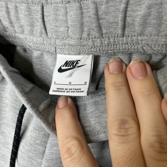 Nike Gray Athletic Shorts - Picture 2 of 8